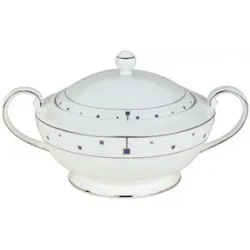 Elia Virtu Soup Tureen / Covered Vegetable Dish